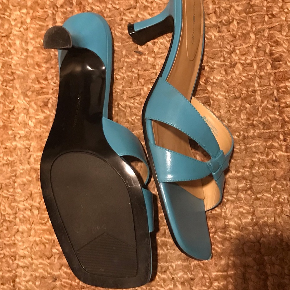 Slip on sexy turquoise sandal